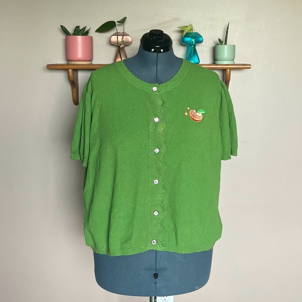 Unique Vintage Green Sweater w/ Jewel Buttons and Peach Embroidery - Picture 3 of 6